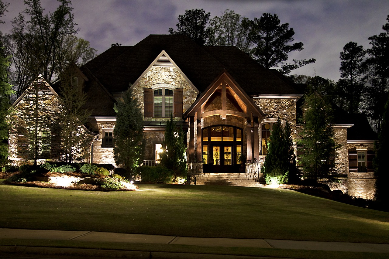 Home with outdoor landscape lighting Pasadena
